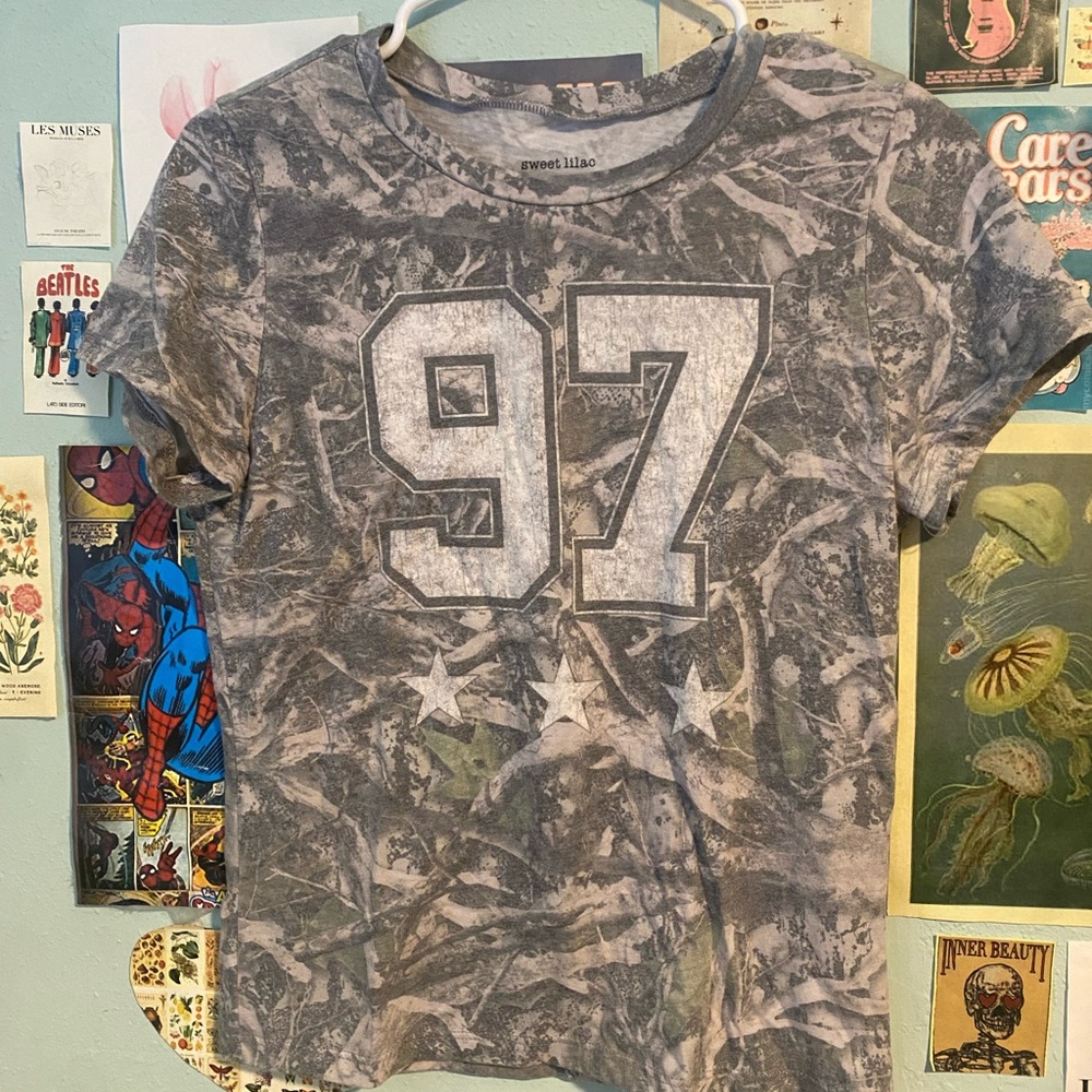 Baby tee camo shirt